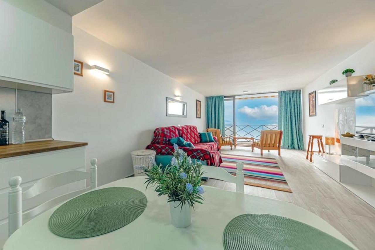 Neptuno Oceanview Suite With Pool And Beach Private Access Puerto de Santiago (Tenerife) Exterior foto